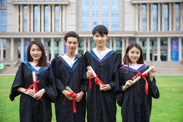 哪里的大学生比较多 97df05f6009d4e77847f208f27a9d1d6.jpeg