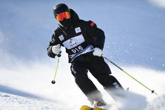 滑雪——自由式滑雪u型槽世界杯:男子自由式滑雪