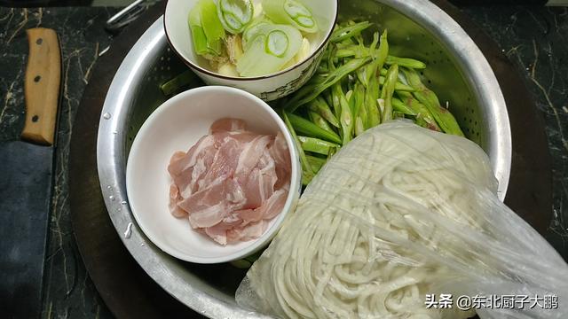 面条怎么做才能特劲道 c46ae12694e74b0bbeb9fc8fcdf95036.jpeg