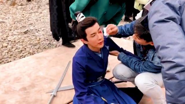 《两世欢》于朦胧眼神不对？其实是受伤，接连