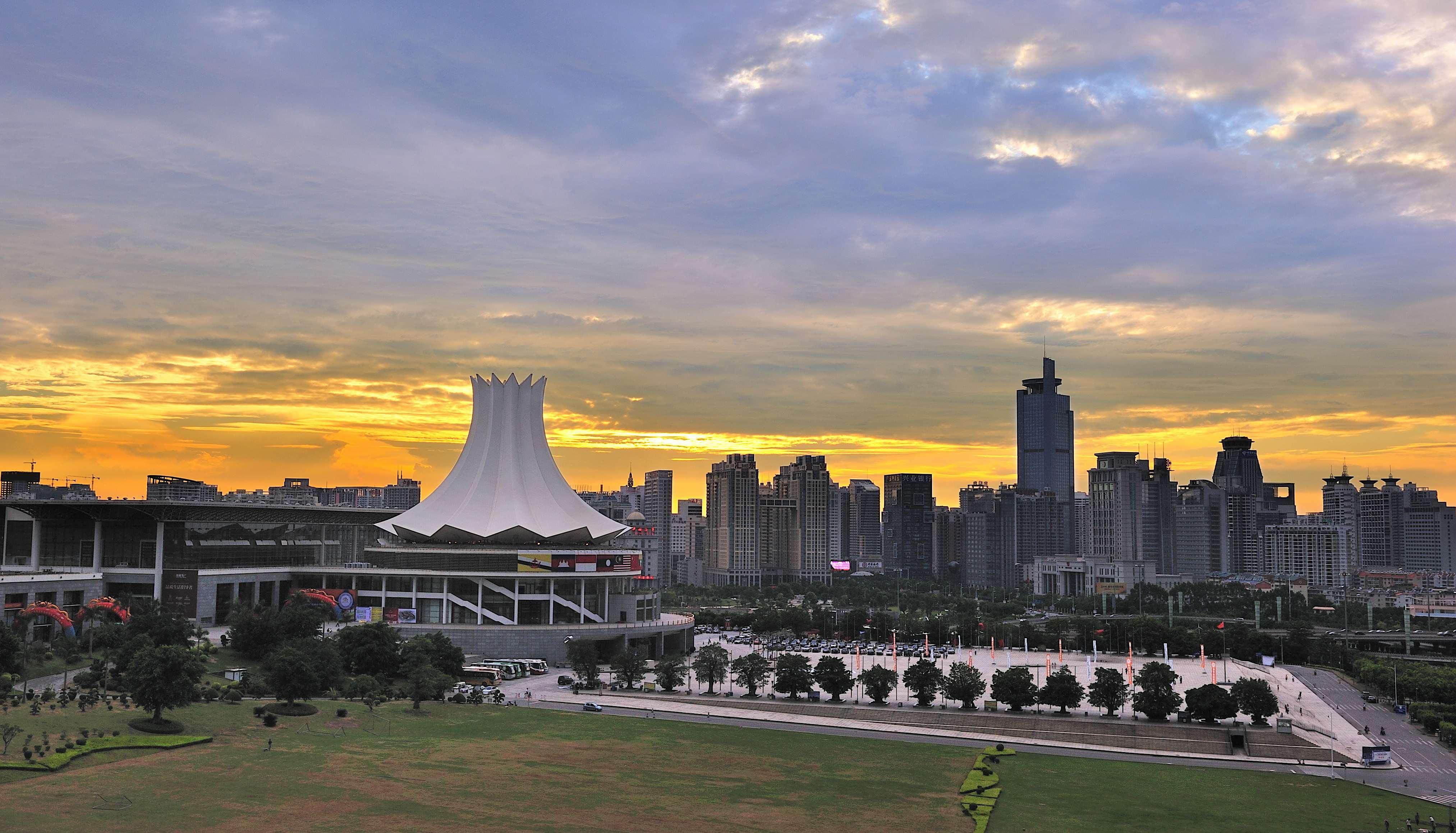 贵港gdp_贵港2019GDP(3)