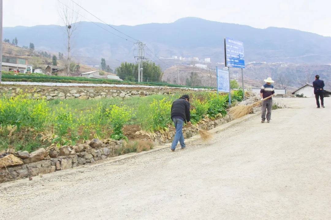 玉龙镇通过大喇叭,入户走访宣传等多种形式,广泛开展农村人居环境整治