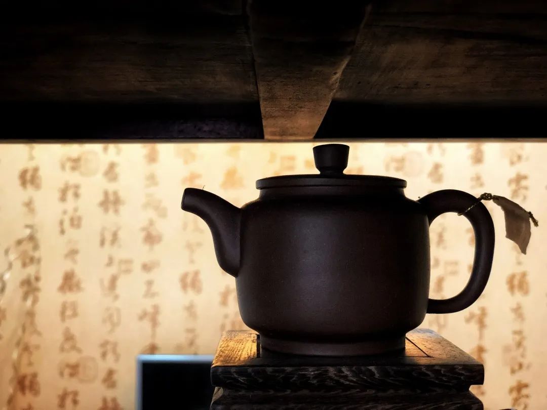 “诗情茶助爽”：唐代诗人与日常茗饮中的茶诗|一诗一会_王维