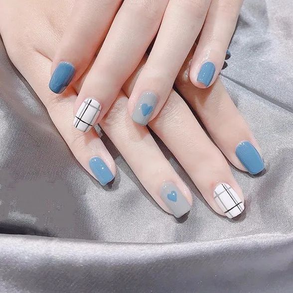 承包你的春季美甲!