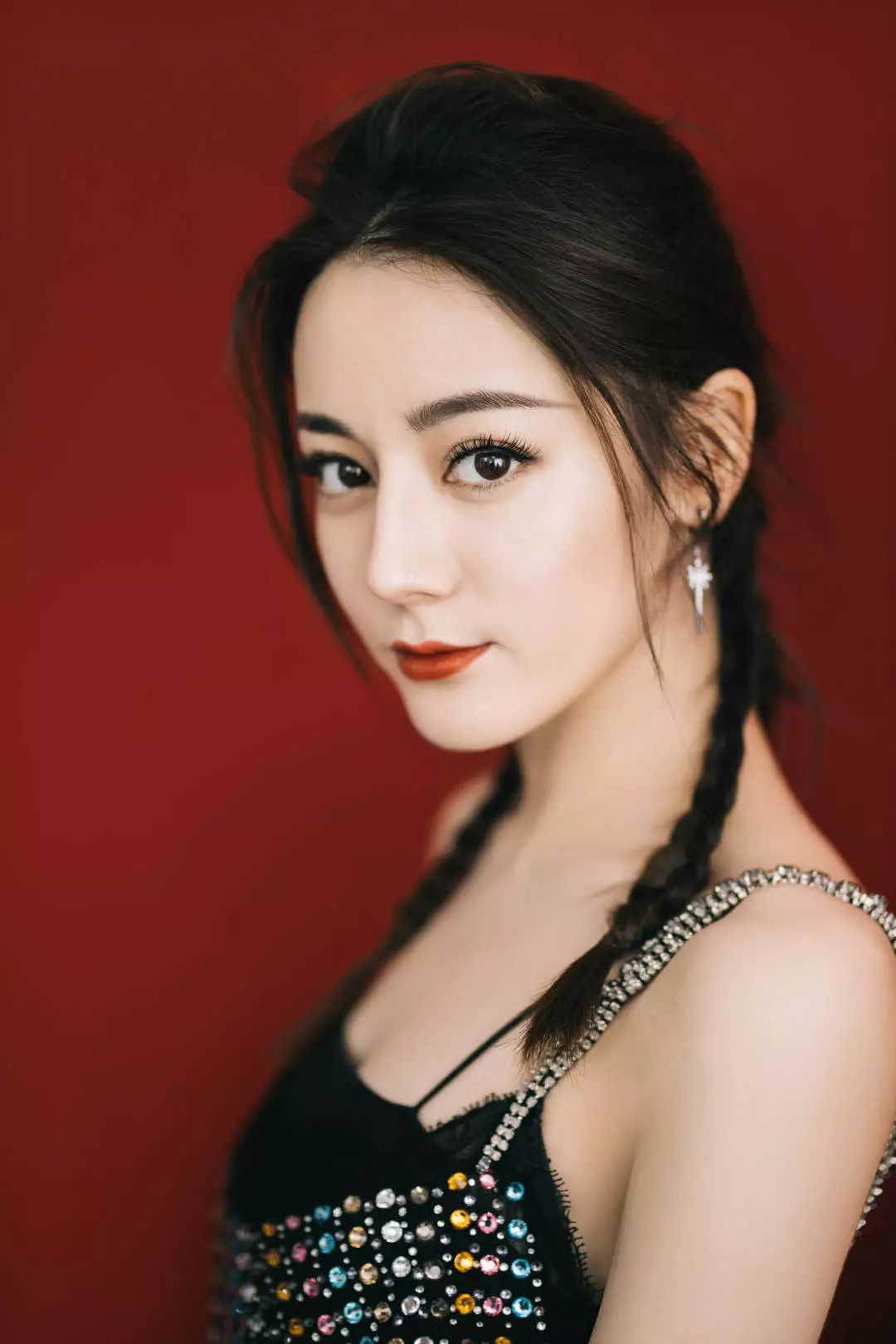 出门被搭讪是什么感受?化上这个复古妆容你就知道了! 出门被搭讪是什么感受?化上这个复古妆容你就知道了!