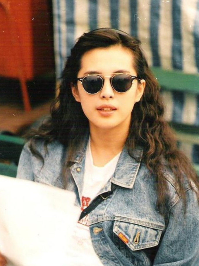 陈红脸大,王祖贤龅牙梁小冰蒜头鼻,这些女星缺