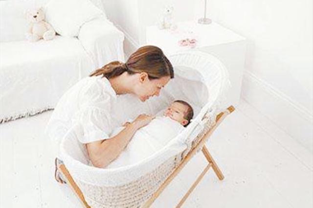 原创仰卧侧卧俯卧,哪种睡姿最适合宝宝?根据日常养育细节分析