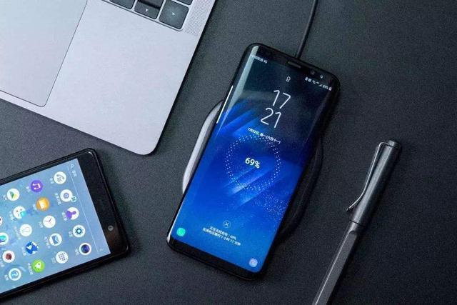 oppo有没有无线充电 ed9f7526c8244fd39de53e544787432f.jpeg