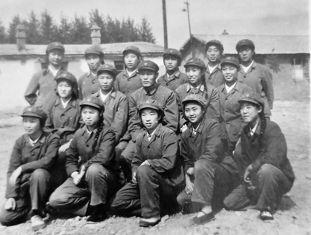 原创白浪情61女兵风采相册