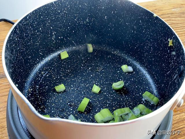 如何做长寿面比较好吃 237d0689a389402a82726de5a7d01aeb.jpeg