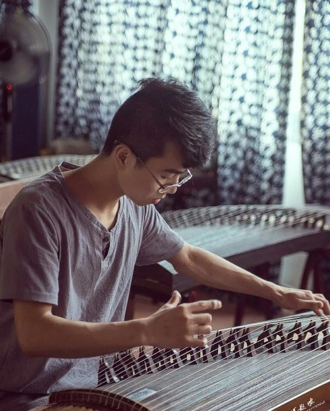 古筝简谱看法_大鱼古筝简谱(3)