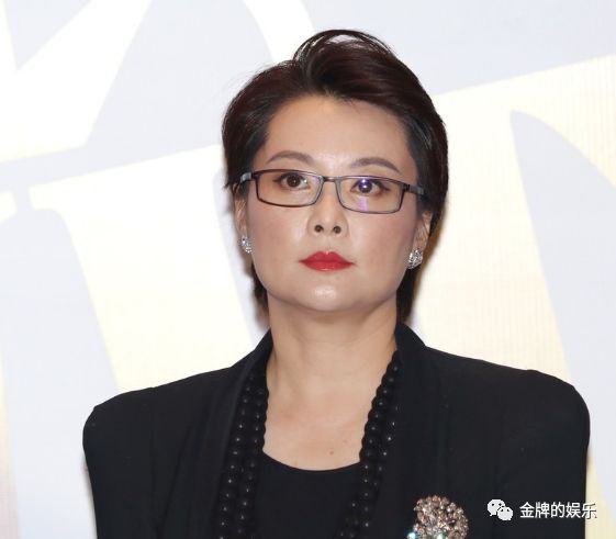 袁立被微博永久禁言，她本人却发文喊冤，不知道错在哪里