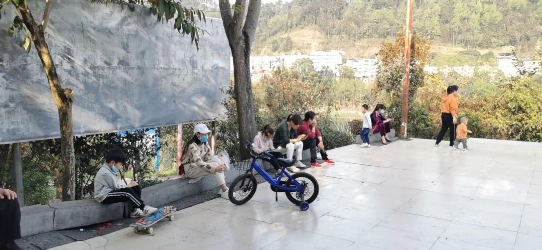 天峨县有多少人口_青海省有多少人口(2)