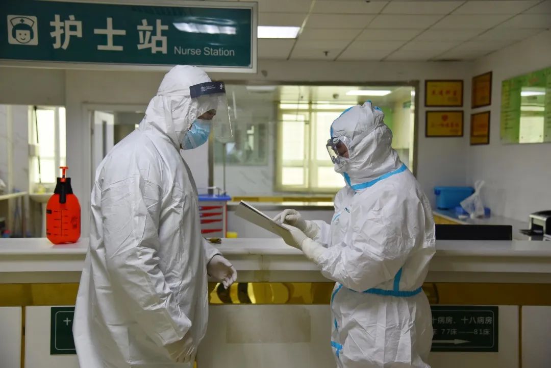 退役军人口罩_军人戴口罩卡通