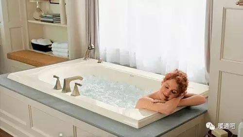 宾馆的洗澡水很滑 ab0d560ffecf40da8fccba1ae3efa187.jpeg