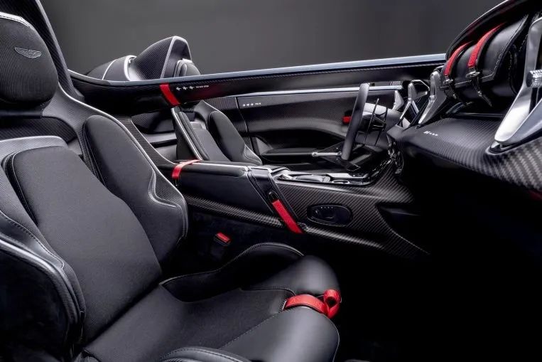 跑车没有顶棚 ac344eb41158450382244384d182c469.jpeg