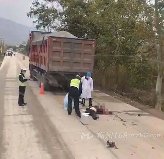 梅州新铺发生严重车祸,一人当场死亡!