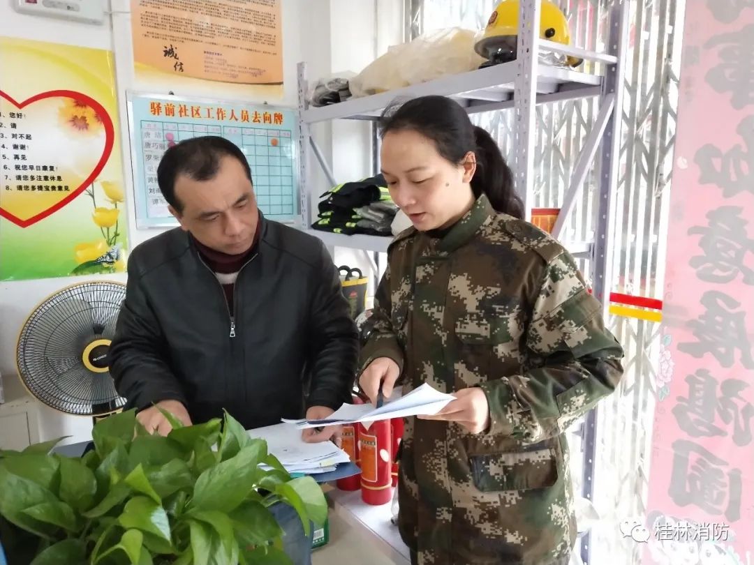 在平时工作中,毛慧萍努力钻研业务技术,注重经验的积累,从不避讳自己