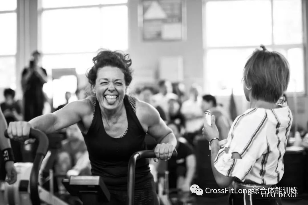 crossfit女生!一起来做女神节wod,领女神福利吧!