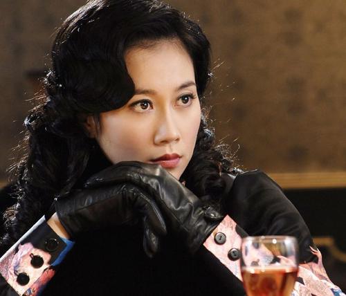 她被称“烂片女王”，只为赚钱给父母买房，如