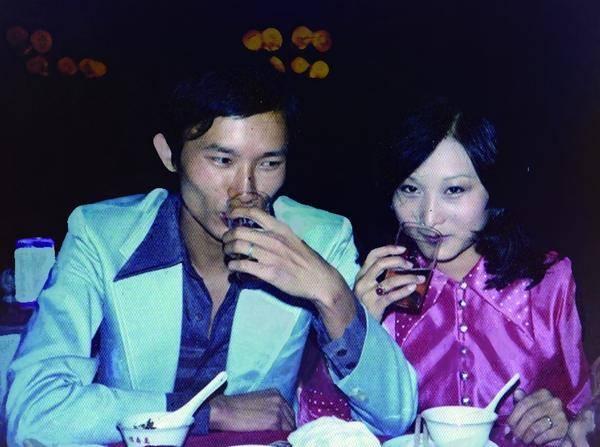 吴宇森的神仙爱情：44年前借钱领证，44年后为妻