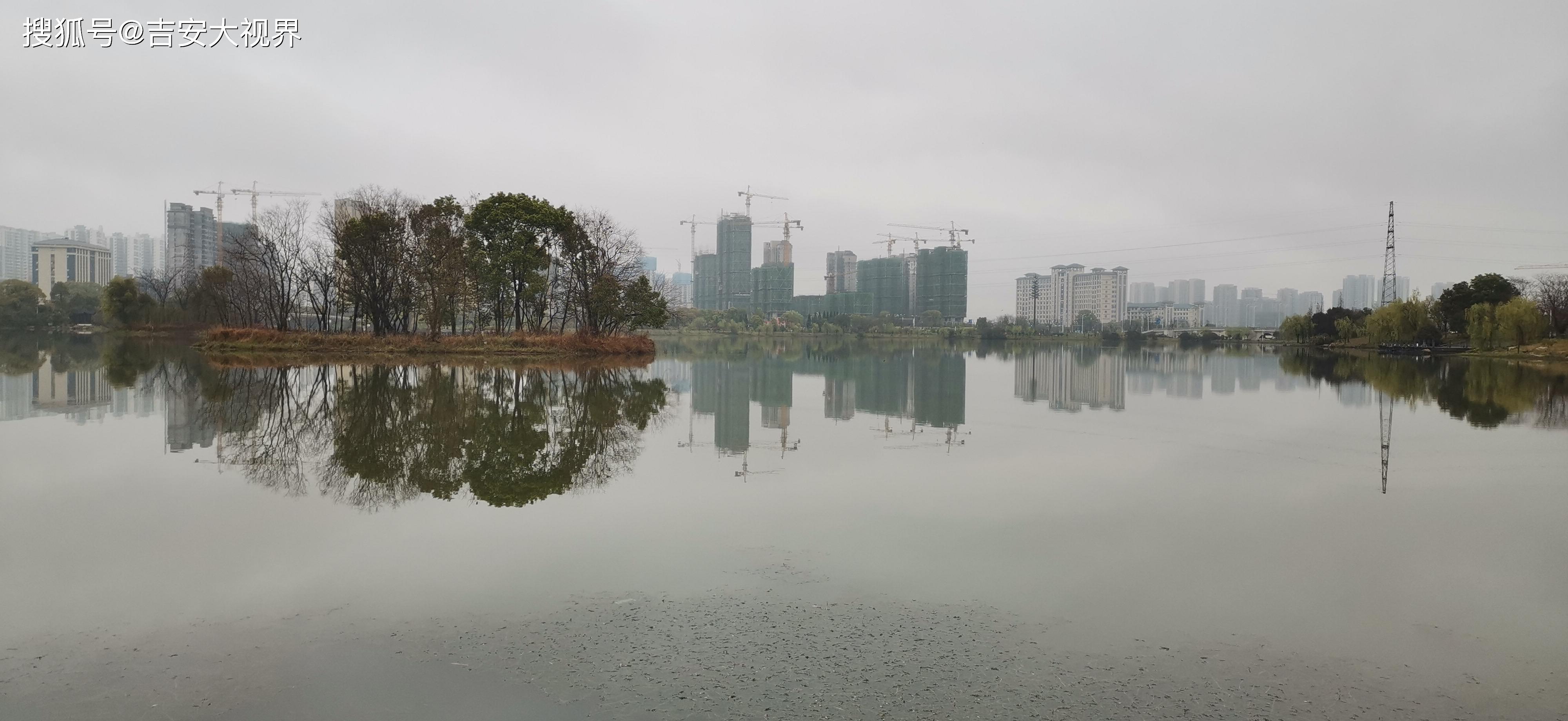 走进素有"此地风光半苏州"之称的吉安古后河绿廊,一片生机勃勃.