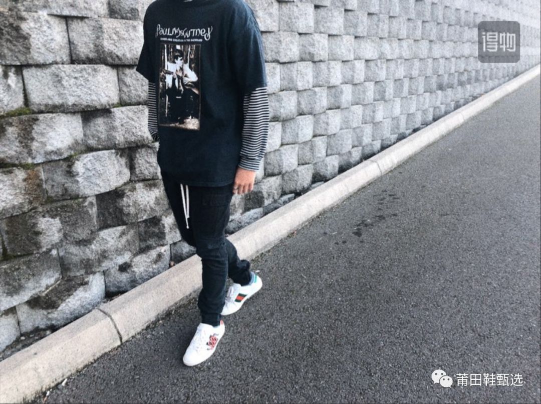 gucci小蜜蜂小白鞋经典来袭!小蜜蜂真假实拍对比