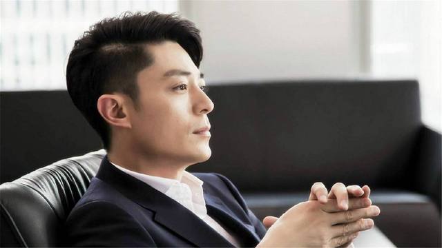 赵丽颖合作男星都成为流量小生唯独他不但没火