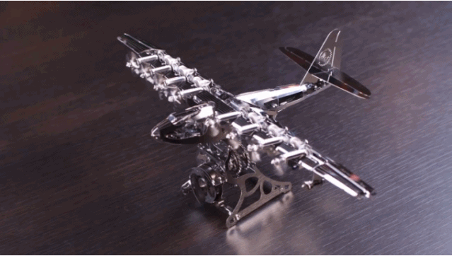 乌克兰态摩金属传动模型 大力神飞机