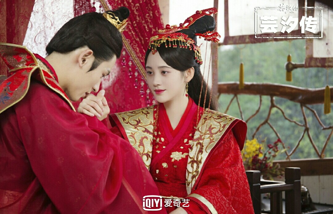 《两世欢》热播，又来高颜值剧爆款来袭，男女