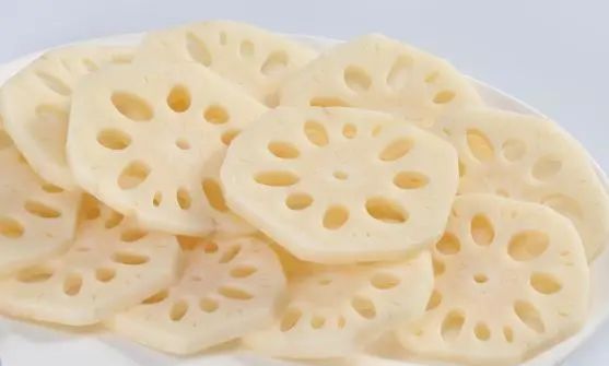 怎么样挑选好的莲藕 a311ea1652654cbf97dee6cd49642910.jpeg