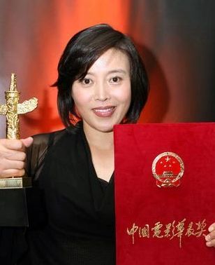 曾拿6次影后，却被孙红雷狠狠抛弃，如今面容苍
