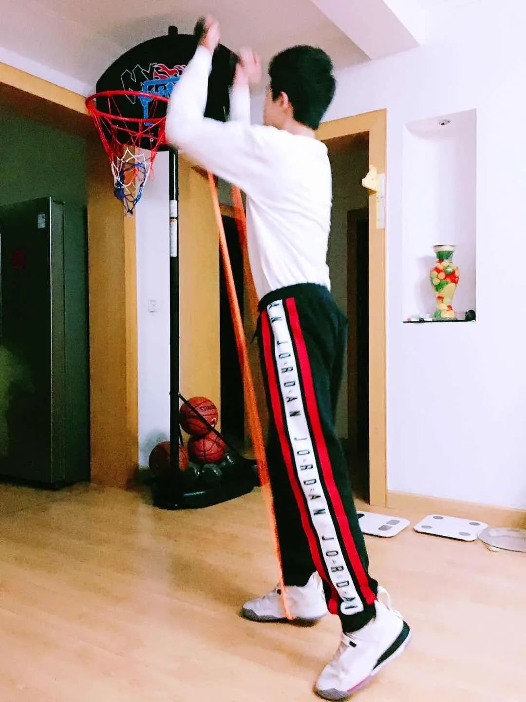 锻炼身心健康宅,居家健身动起来