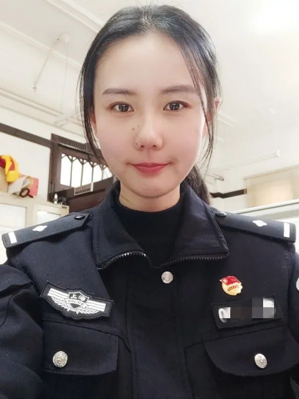 快来点击!摘下口罩的上海警花们,你们笑起来真好看!