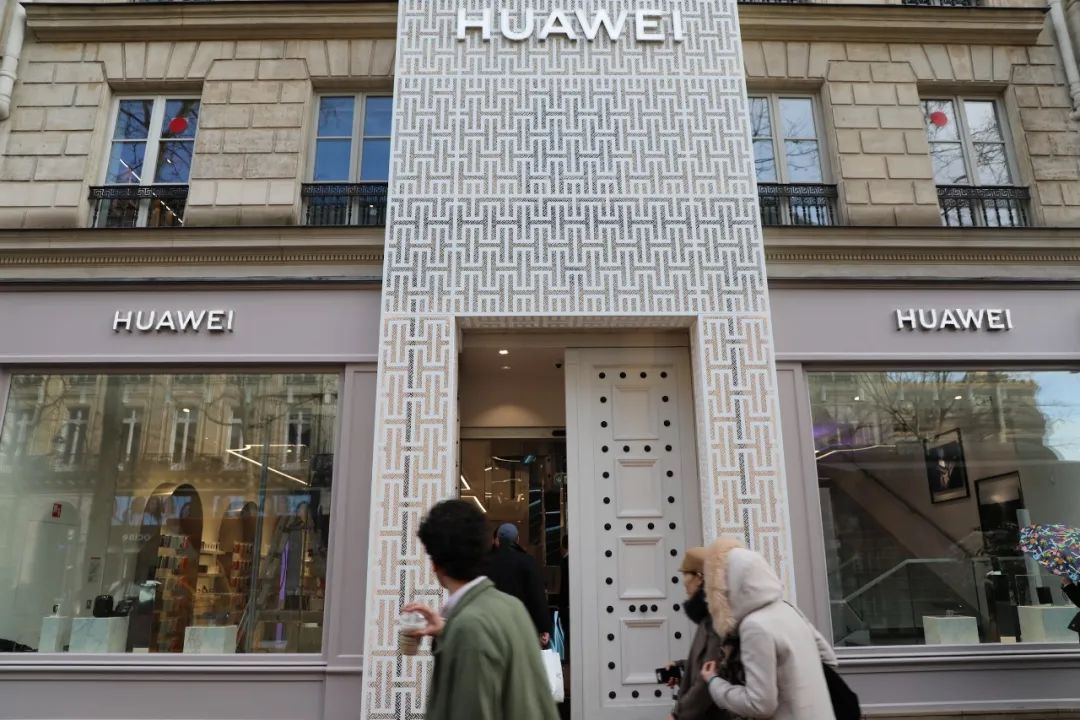 法国首家华为旗舰店巴黎开业