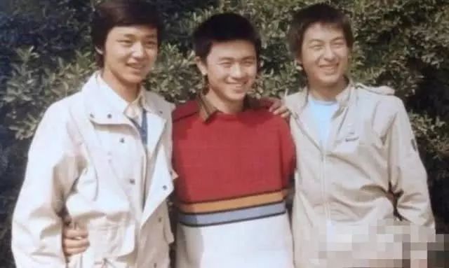 他是张嘉译同学，因拍戏得罪宋佳十年无戏可拍