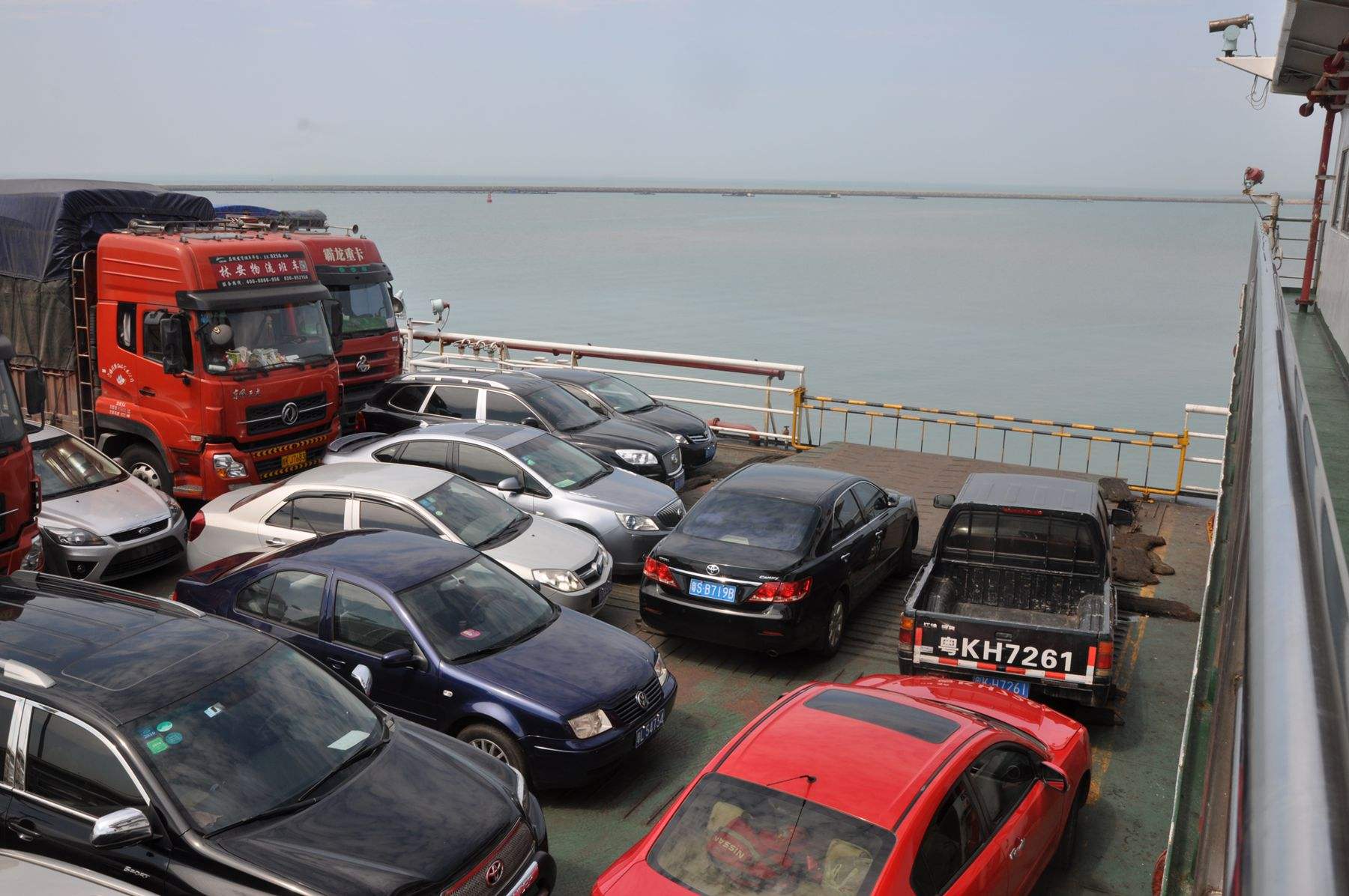 一线看上海｜出口火热！带你看中国车装上中国船的花样打开方式_上海频道_央视网