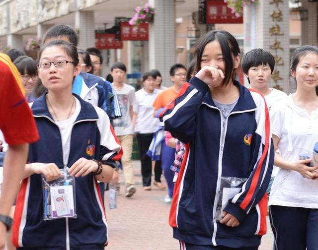 点击放大