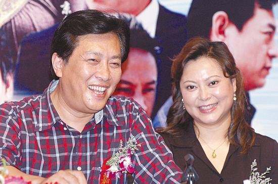 “无情”的唐国强：原配助他成名，他为何转身
