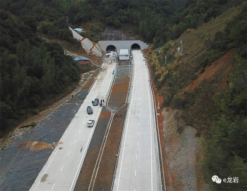 77公里路段,春节前夕整条线路竣工通车,为漳平永福镇前往中心城区打通