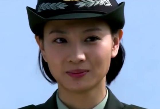 演艺圈最美女兵侯梦莎戏里戏外与男友低调幸福