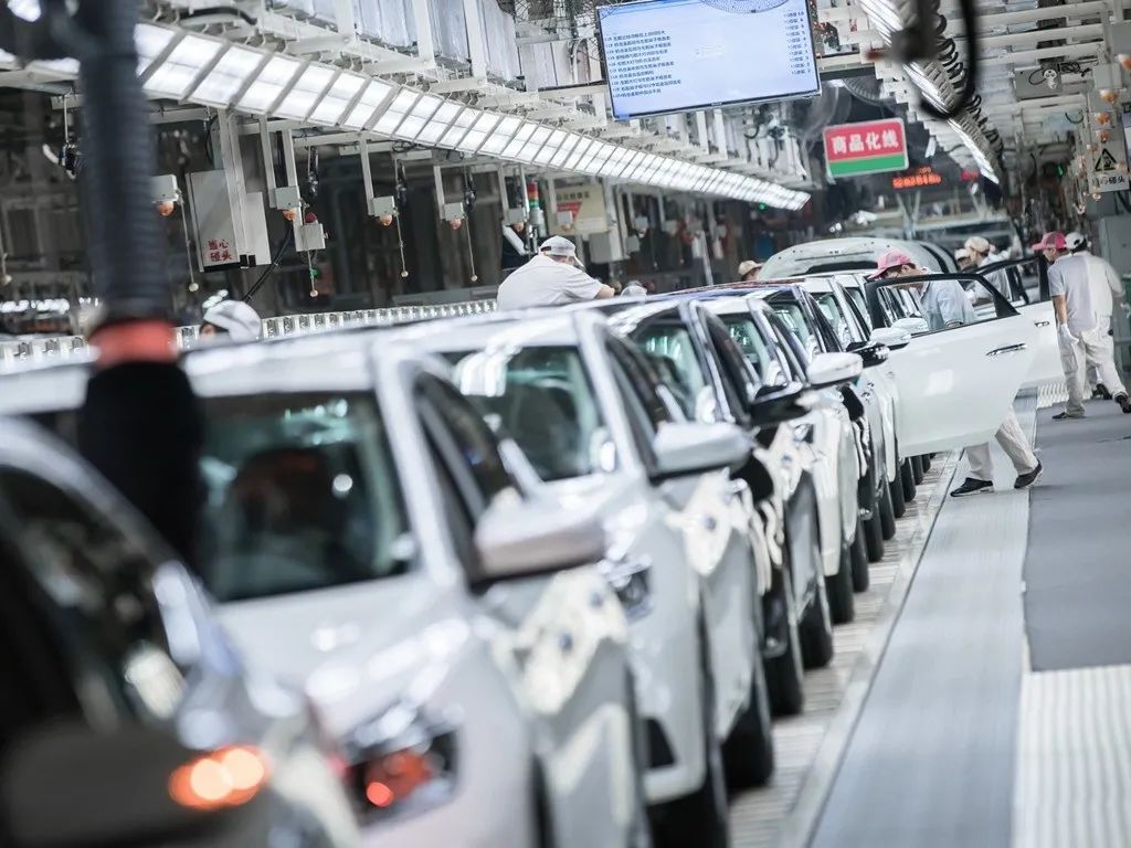 卡车排名2020_2020年1-6月重卡企业销量排名:一汽解放第一销量超20万辆领