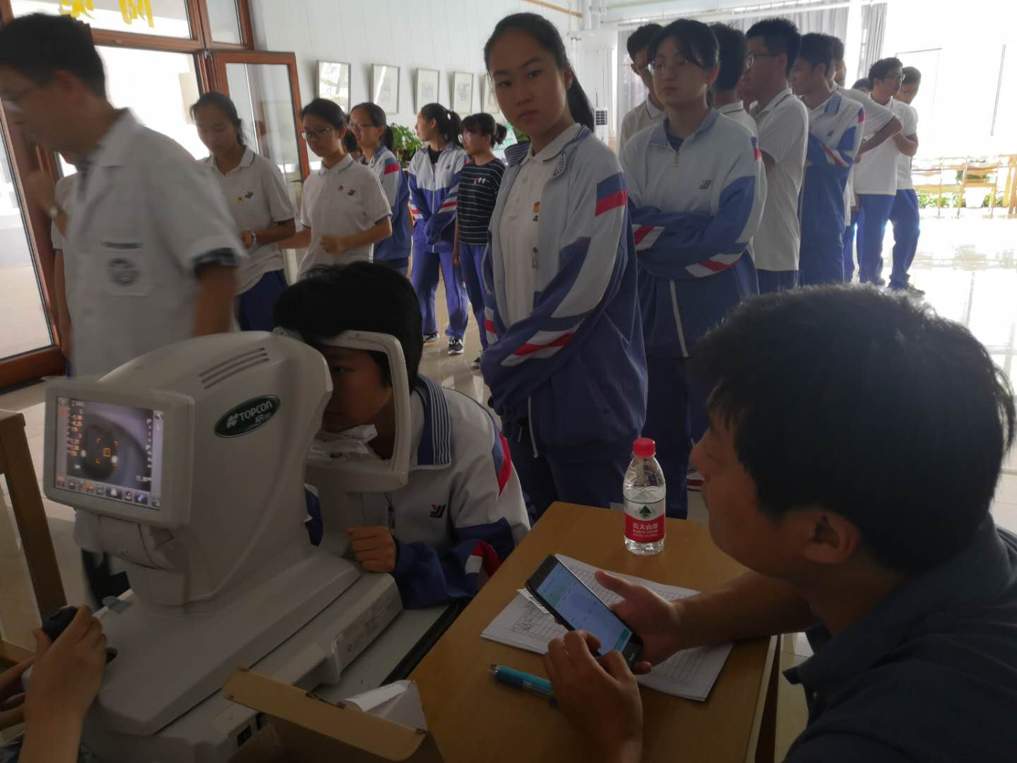 眼健康在线视力筛查系统（校园筛查-眼科建档-数据采集监测）助力视光中心转型