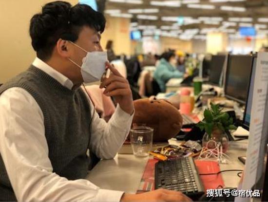 如果旅行社被高度信息化,情况可能天壤之别:你去门店咨询时,业务员能