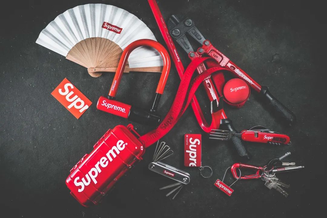 51万美元,凭什么?_supreme