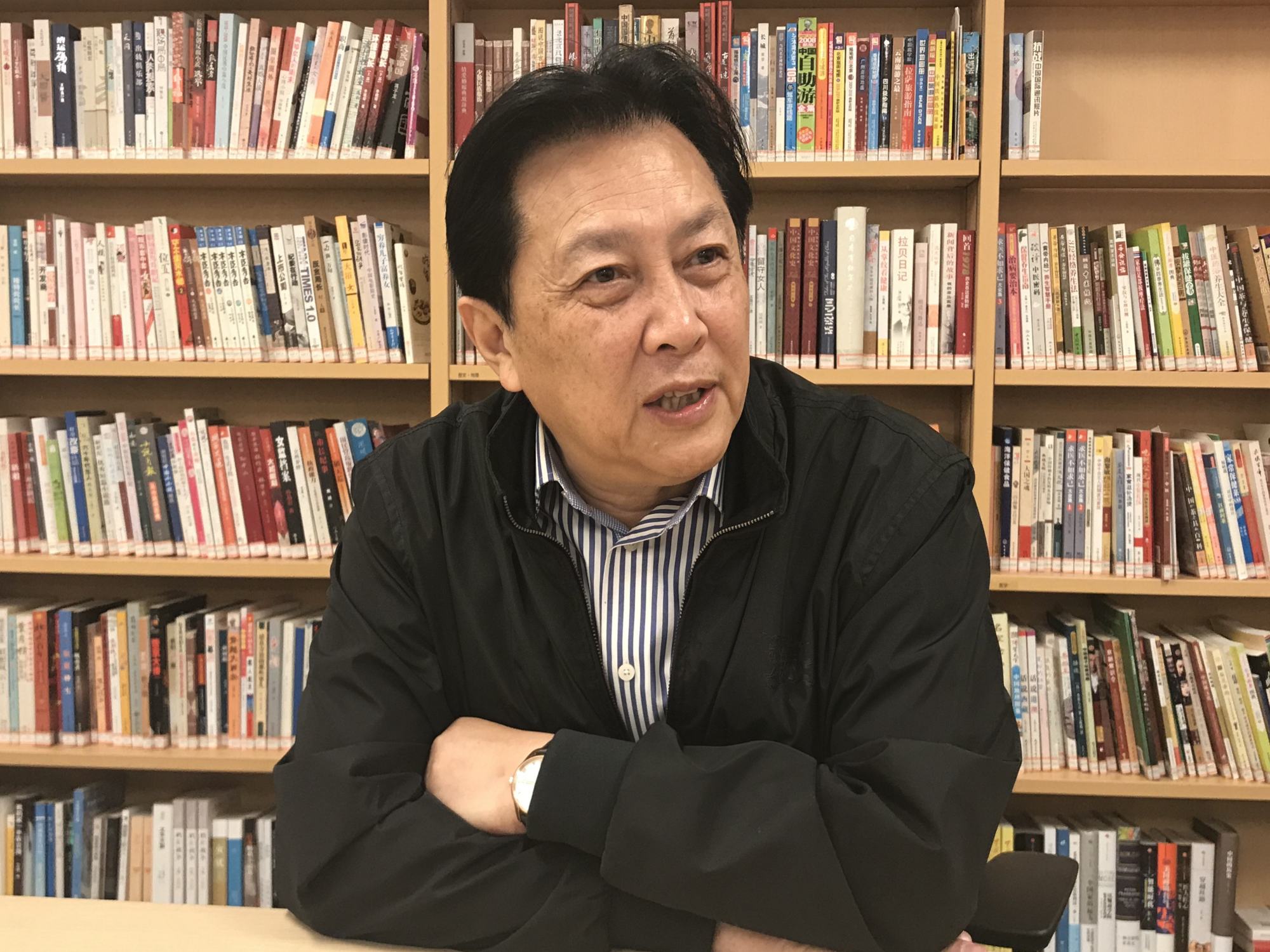 “无情”的唐国强：原配助他成名，他为何转身