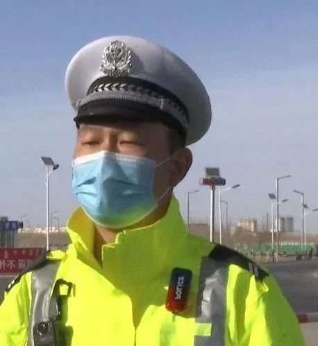 舍小家为大家“抗疫一线”的夫妻档