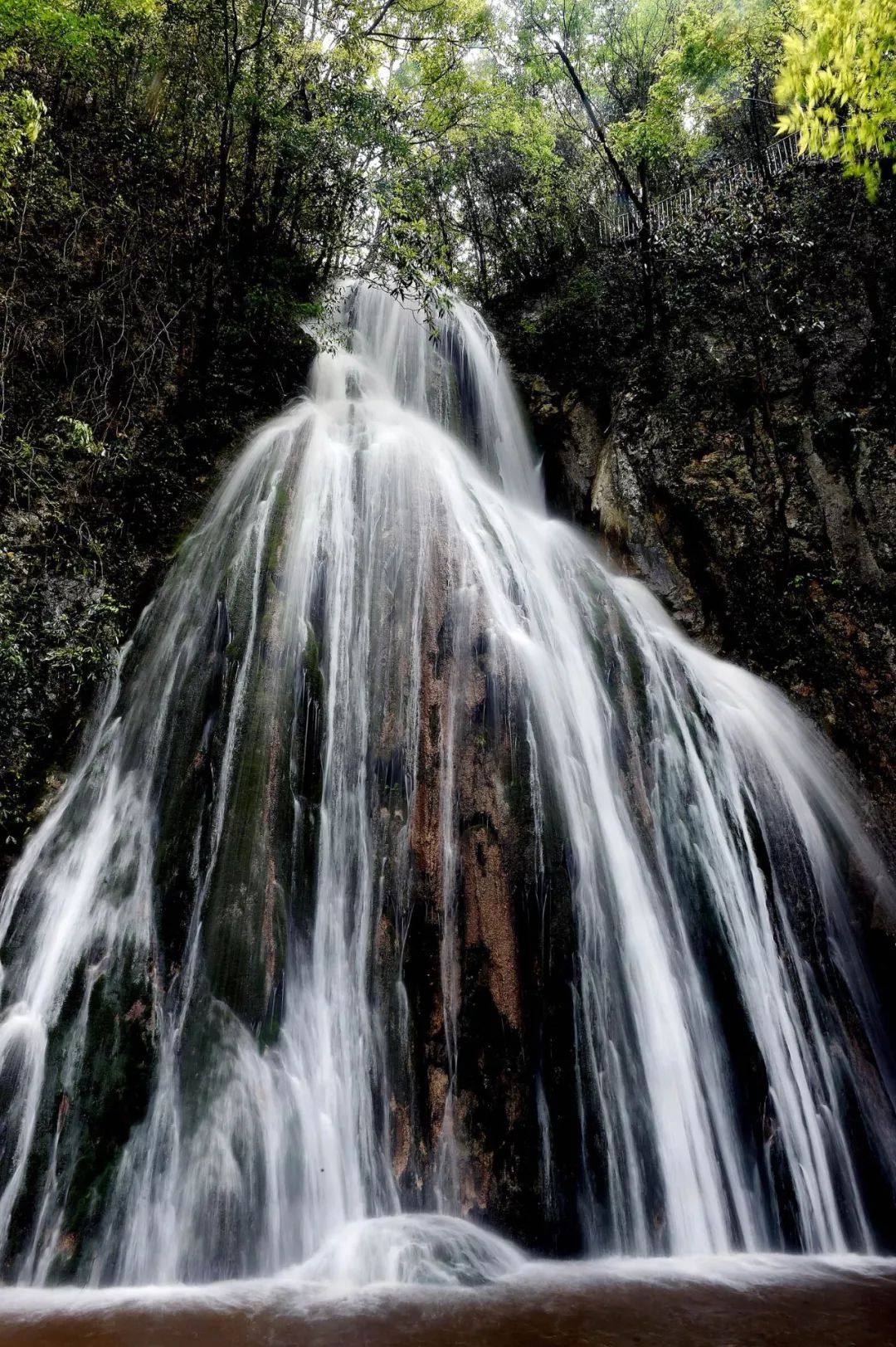 expressions-of-nature, Huangguoshu Waterfall, China by Yang Shuo