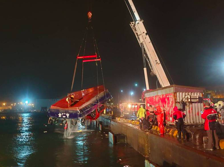 台北港领港船与香港货轮碰撞两船员寻获皆溺亡