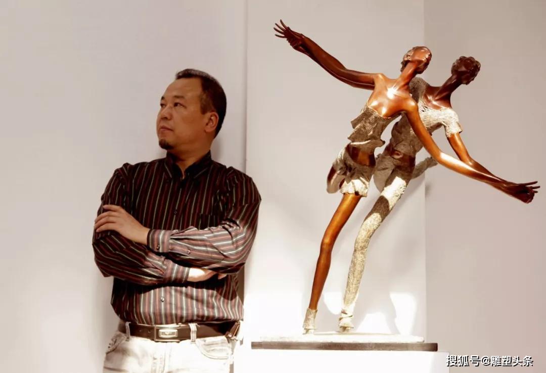 章华雕塑头条将用若干期来详细介绍各位入选艺术家,本期介绍雕塑家